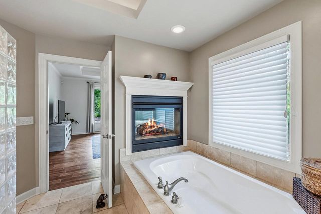 5001 Hunt Club ROAD, Wind Point, WI 53402