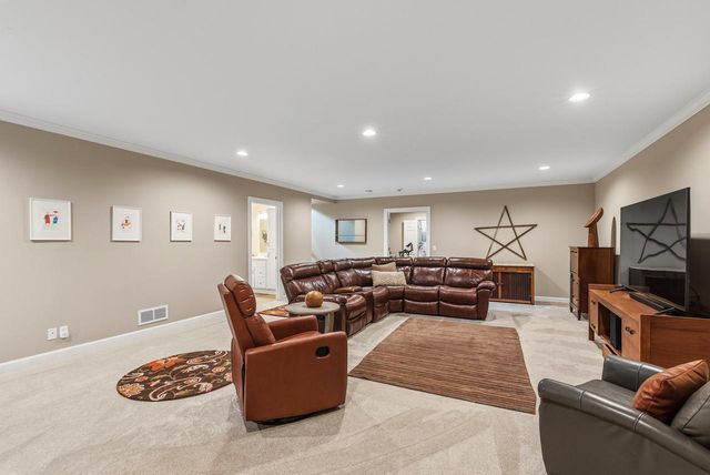 5001 Hunt Club ROAD, Wind Point, WI 53402