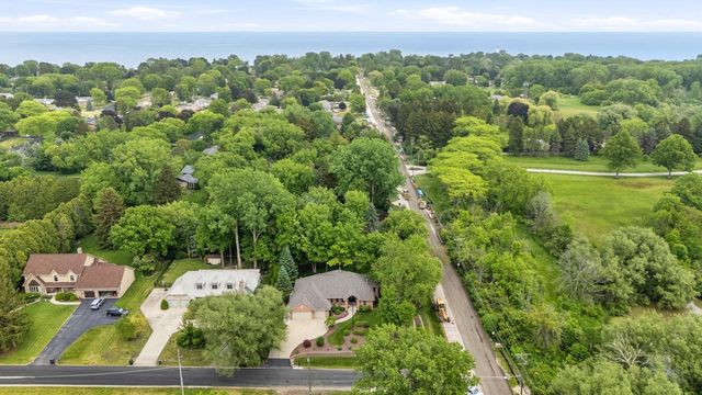 5001 Hunt Club ROAD, Wind Point, WI 53402