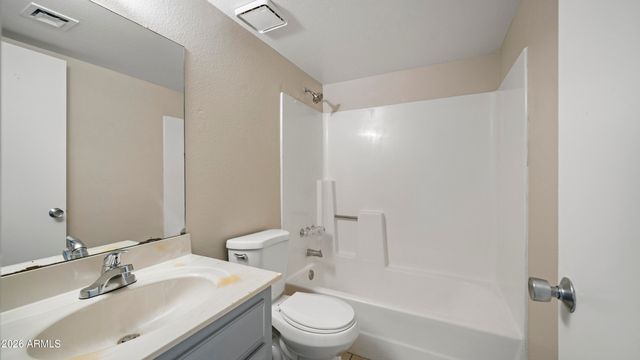 1927 E HAMPTON Avenue 222, Mesa, AZ 85204