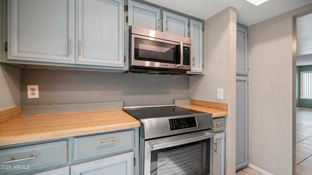 1927 E HAMPTON Avenue 222, Mesa, AZ 85204