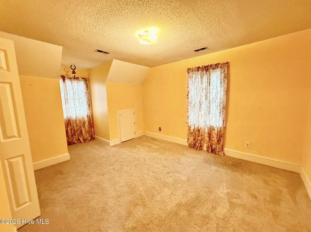 2211 Kathleen Drive, Greenville, NC 27858