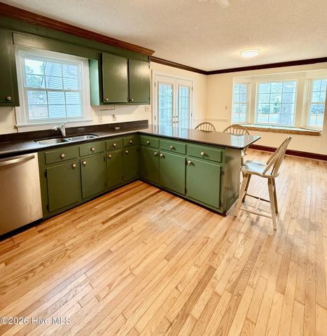 2211 Kathleen Drive, Greenville, NC 27858