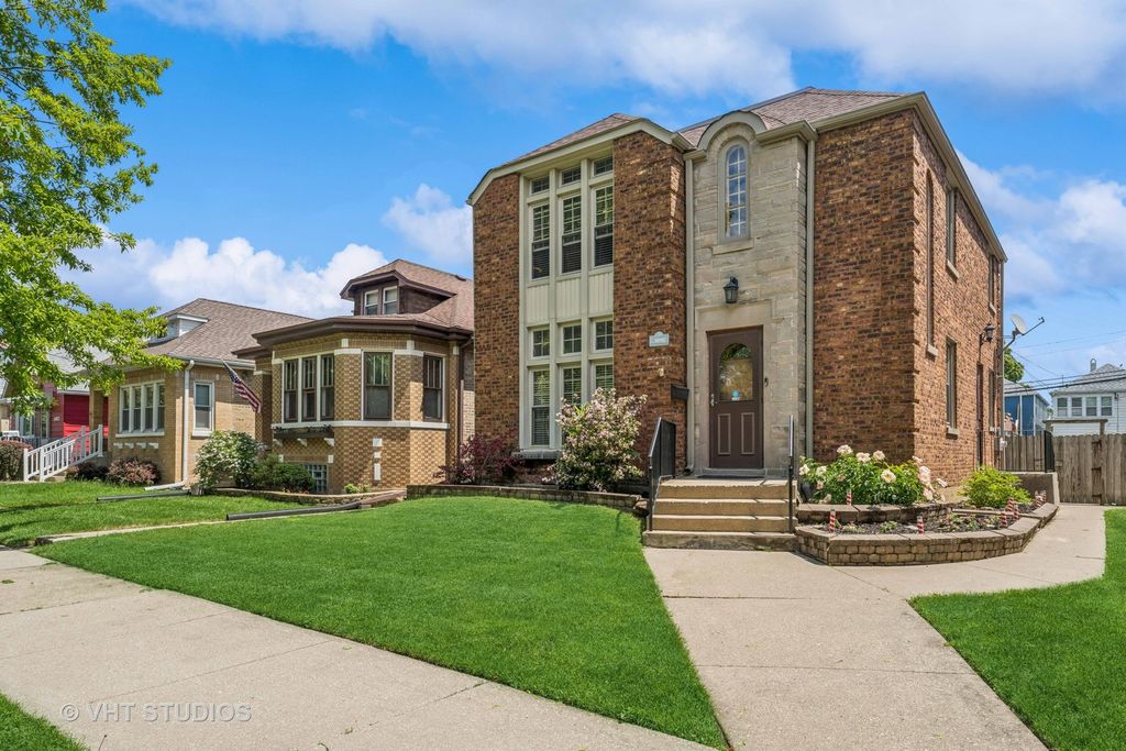 5629 N Major Avenue, Chicago, IL 60646