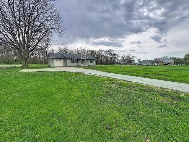 2524 Big Island Parkway, Milan, IL 61264