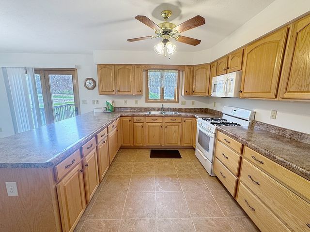 2524 Big Island Parkway, Milan, IL 61264