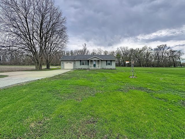 2524 Big Island Parkway, Milan, IL 61264