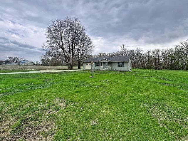 2524 Big Island Parkway, Milan, IL 61264