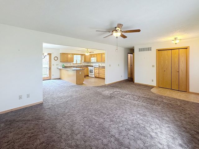2524 Big Island Parkway, Milan, IL 61264