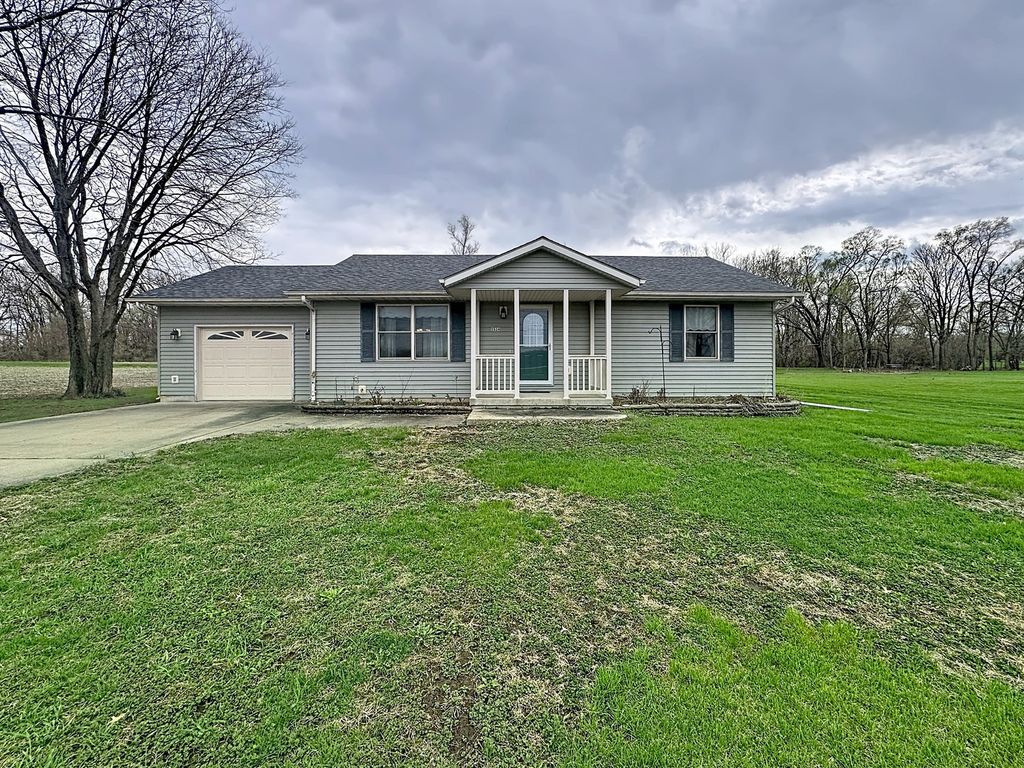 2524 Big Island Parkway, Milan, IL 61264