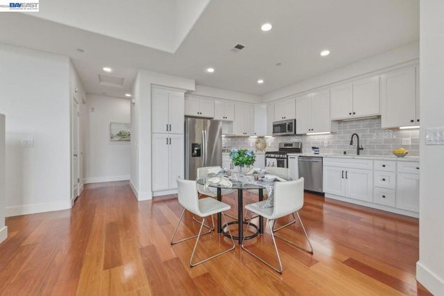 38 Silk Oak Ter, Fremont, CA 94536