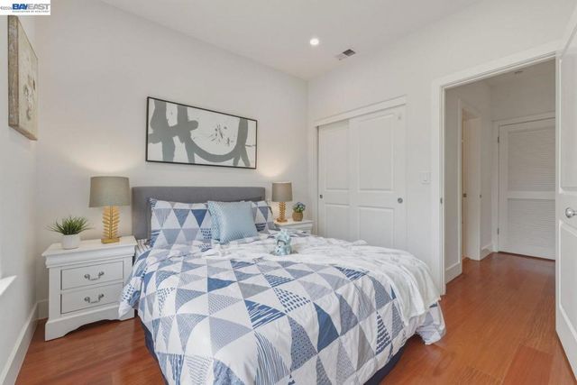 38 Silk Oak Ter, Fremont, CA 94536