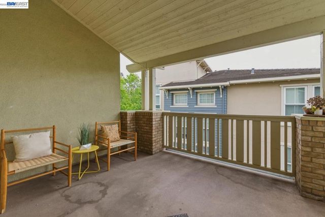 38 Silk Oak Ter, Fremont, CA 94536