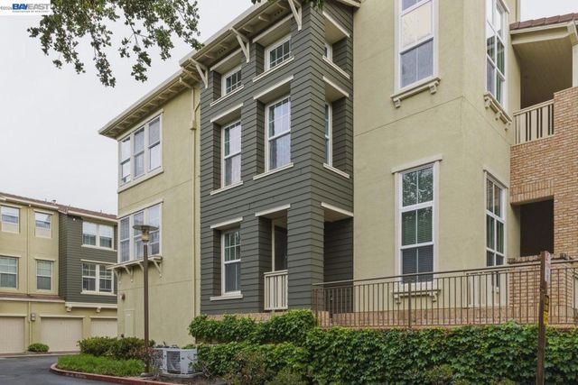 38 Silk Oak Ter, Fremont, CA 94536