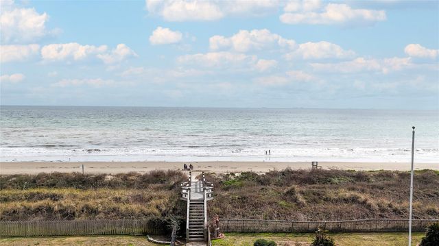 2309 Martinique, Crystal Beach, TX 77650
