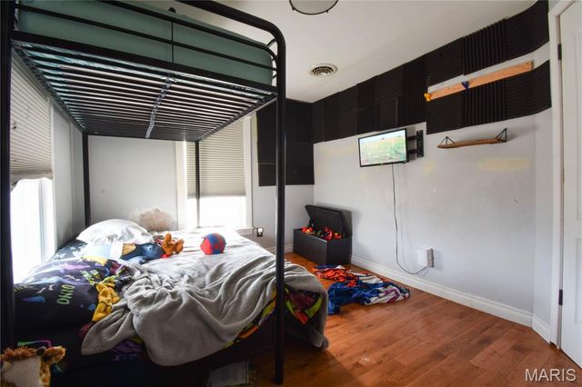 500 W 1st South Street, Mount Olive, IL 62069