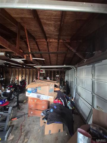 500 W 1st South Street, Mount Olive, IL 62069