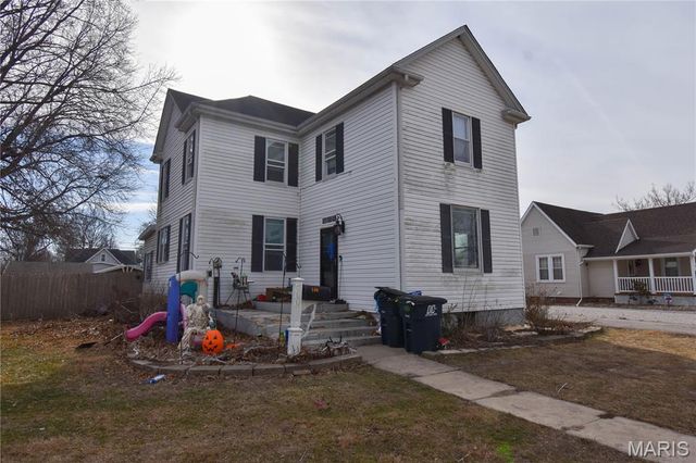 500 W 1st South Street, Mount Olive, IL 62069