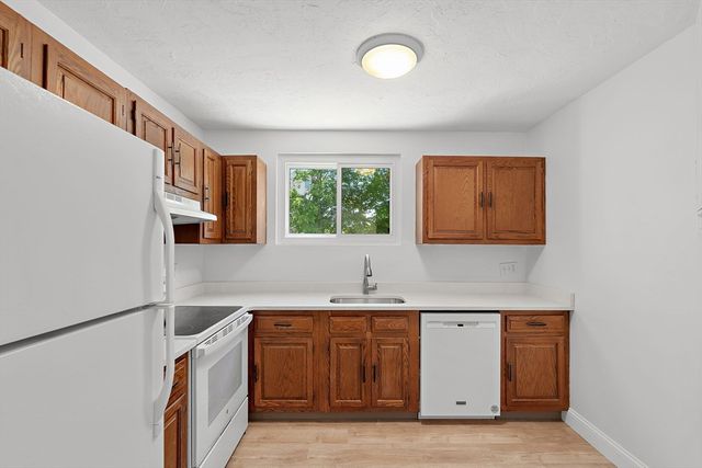 410 Fellsview Terrace 415, Stoneham, MA 02180