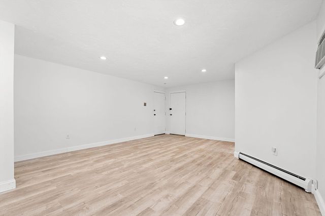 410 Fellsview Terrace 415, Stoneham, MA 02180