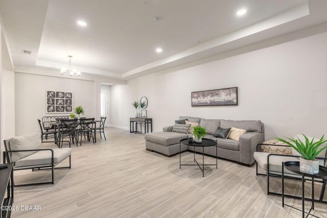 82 Wrendale Loop, Ormond Beach, FL 32174