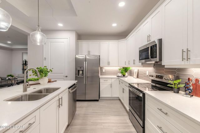 82 Wrendale Loop, Ormond Beach, FL 32174