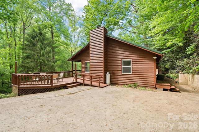 107 Pretty View Lane, Waynesville, NC 28786