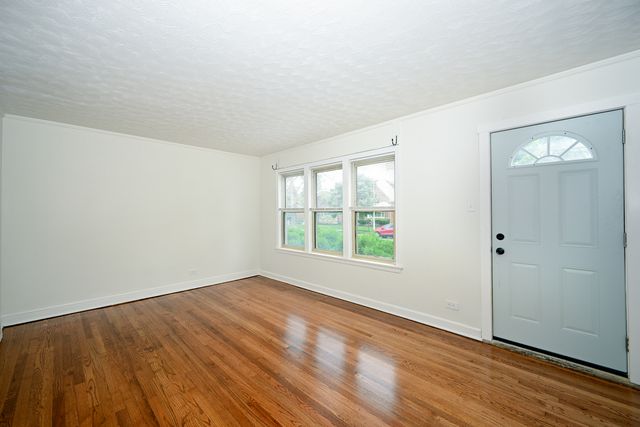 14322 S Wentworth Avenue, Riverdale, IL 60827
