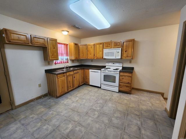 201 Church Ave, Mena, AR 71953