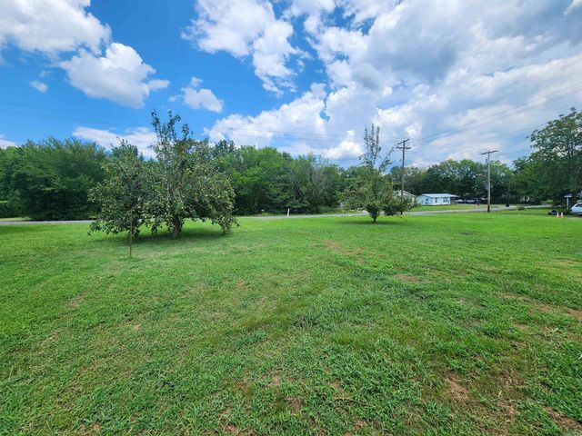 201 Church Ave, Mena, AR 71953