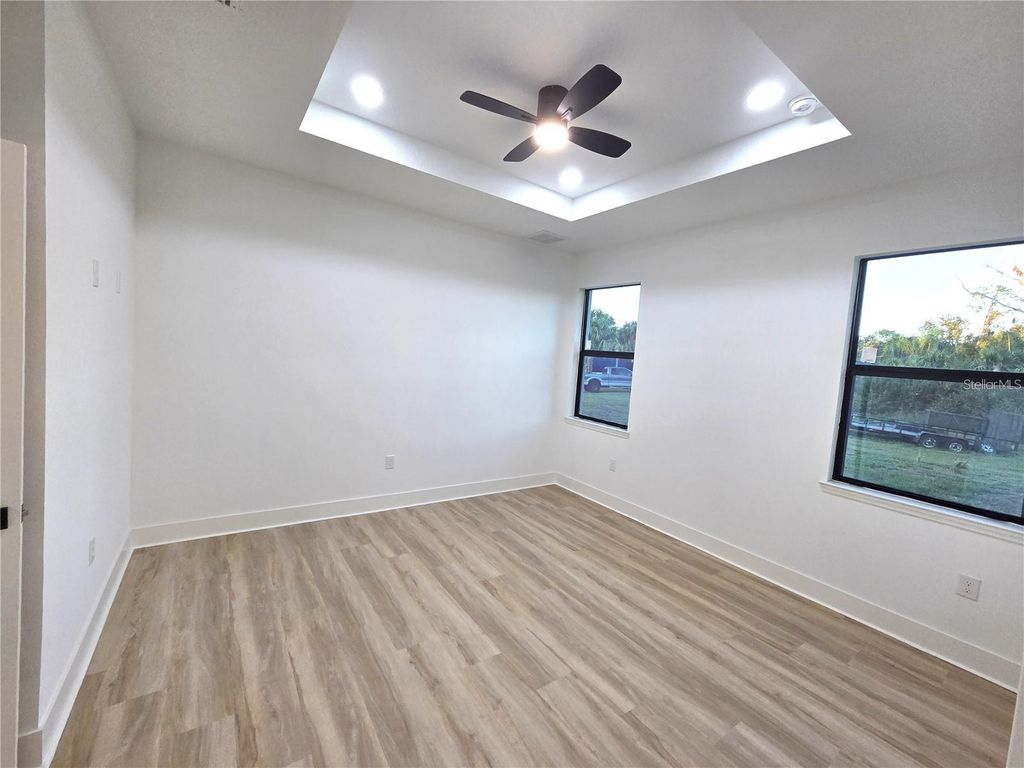 Image 8 of property listing at 2588 HEMET STREET, North Port, FL 34288