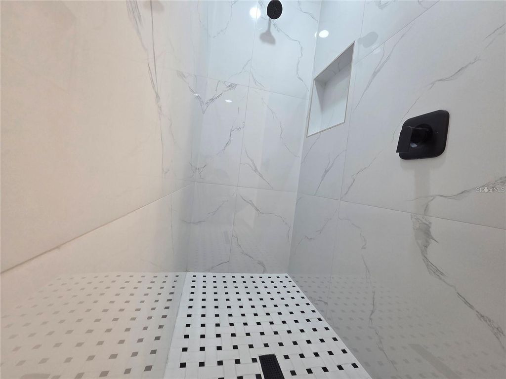 Image 10 of property listing at 2588 HEMET STREET, North Port, FL 34288