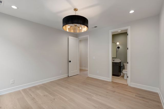 2915 Vaulx Ln, Nashville, TN 37204
