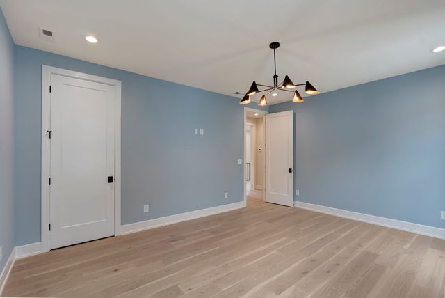2915 Vaulx Ln, Nashville, TN 37204