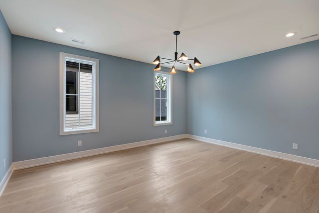 2915 Vaulx Ln, Nashville, TN 37204