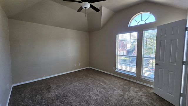 11701 Pheasant Creek Drive, Fort Worth, TX 76244