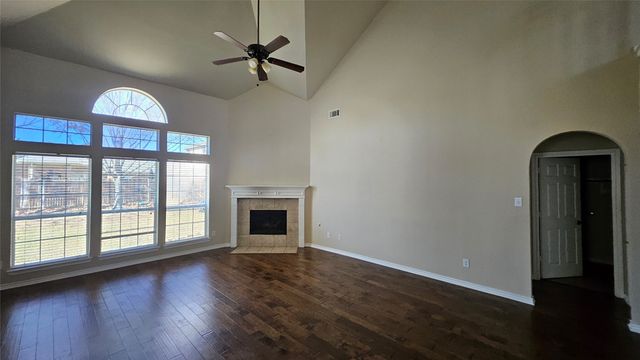 11701 Pheasant Creek Drive, Fort Worth, TX 76244