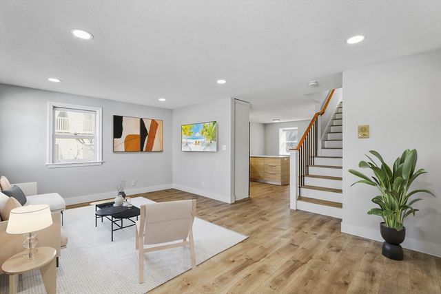 28 Margin St A, Lynn, MA 01905