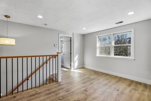 28 Margin St A, Lynn, MA 01905