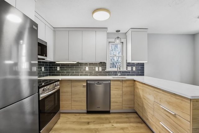 28 Margin St A, Lynn, MA 01905