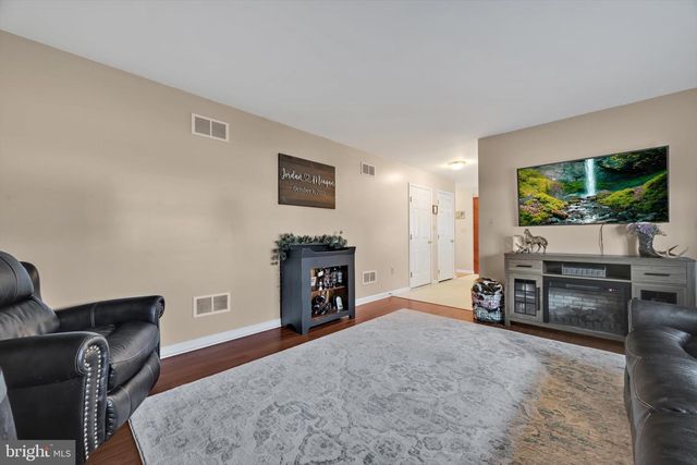 251 S GARFIELD RD, Bernville, PA 19506