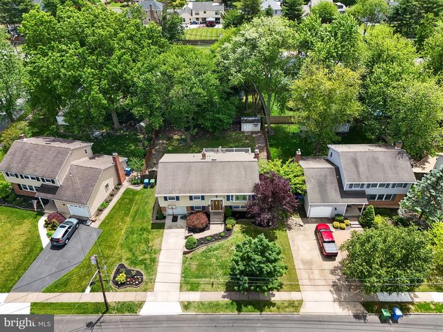 42 REGENT RD, Cherry Hill, NJ 08003