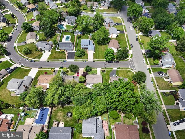 42 REGENT RD, Cherry Hill, NJ 08003