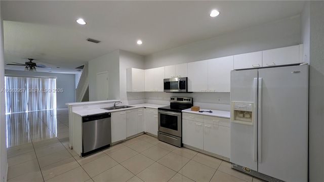 2231 N Cordoba Bend, Weston, FL 33327