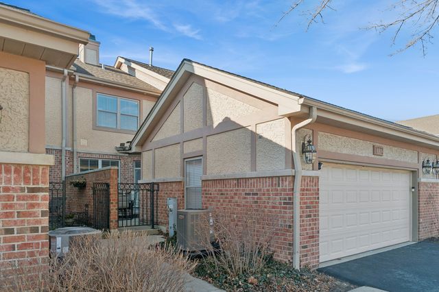 1772 Lancaster Way, Northbrook, IL 60062