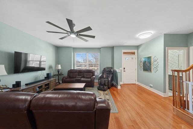 1772 Lancaster Way, Northbrook, IL 60062