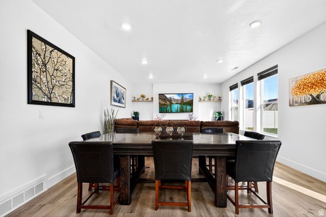 2429 W 2900 N, Farr West, UT 84404