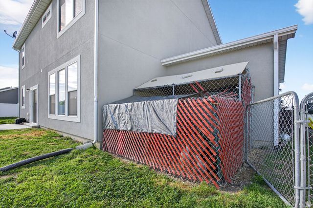 2429 W 2900 N, Farr West, UT 84404