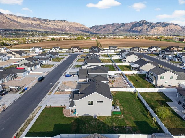 2429 W 2900 N, Farr West, UT 84404