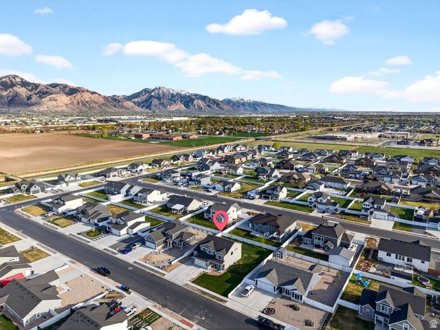 2429 W 2900 N, Farr West, UT 84404